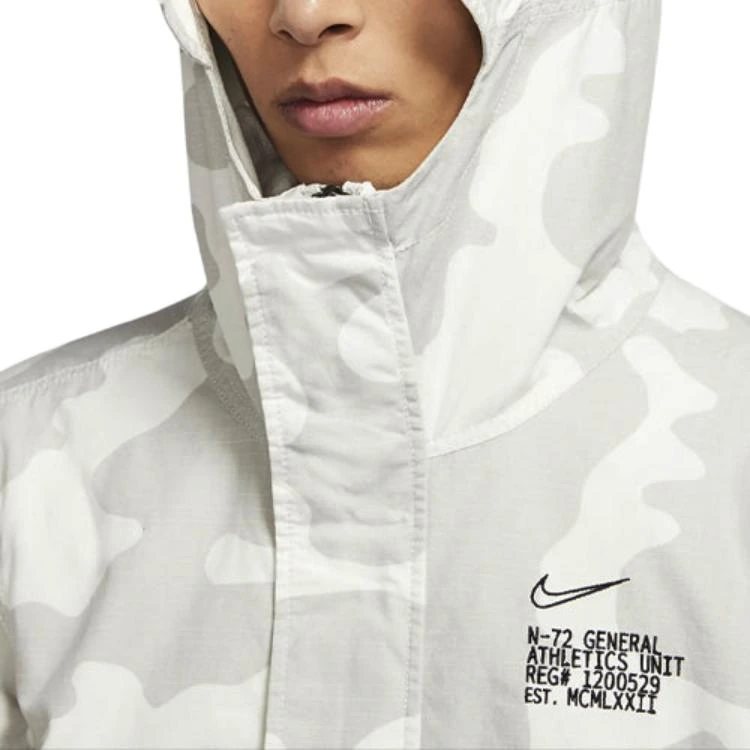 Nike Jackets White Hooded Moderate Other
