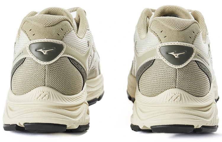 Mizuno Racer S "Cream Beige"