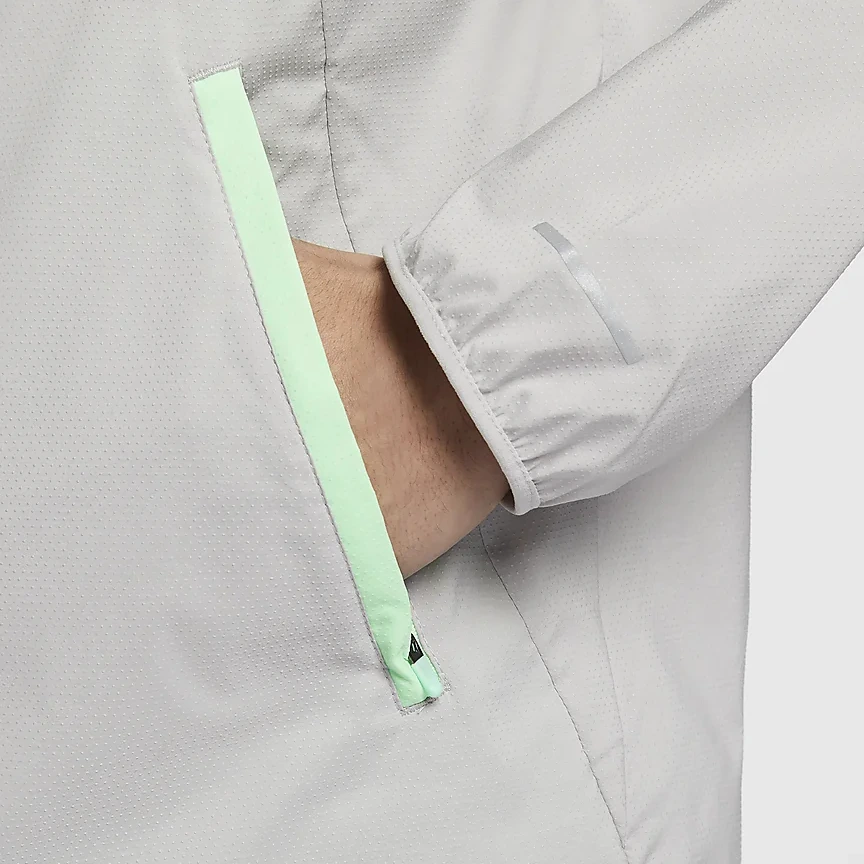 Nike Windrunner Repel Running Jacket