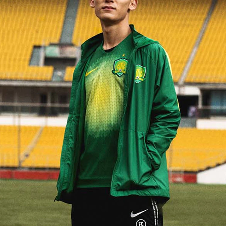 Nike Jackets Pine Green Hooded Moderate