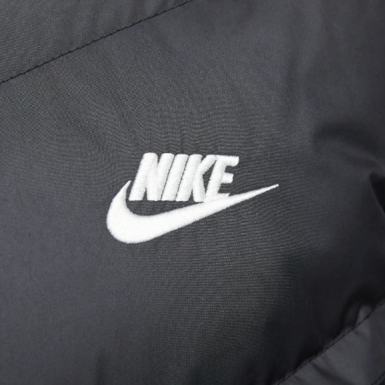 Nike Windrunner Primaloft Storm fit
