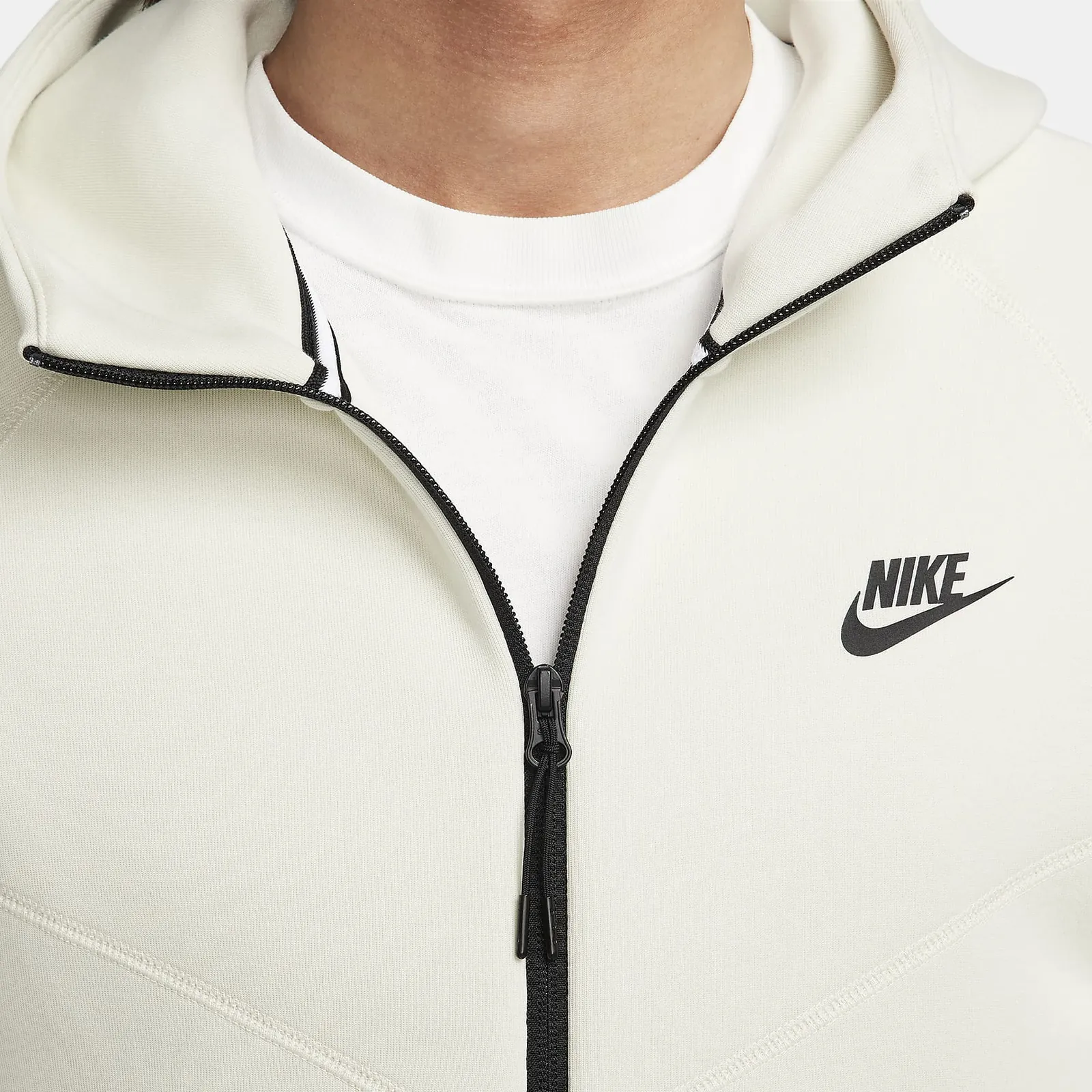 Nike Windrunner Jackets & Coats White