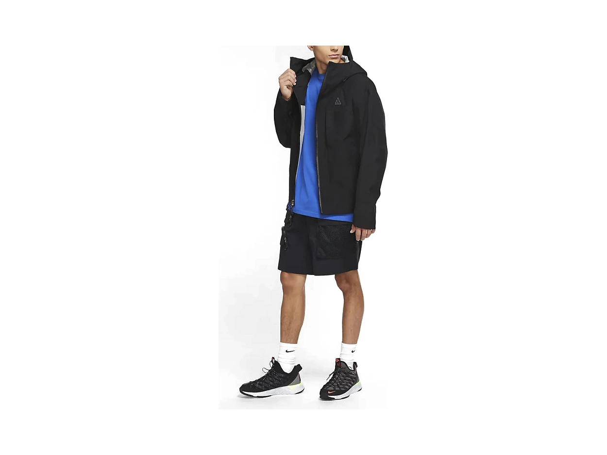 Nike ACG Jackets Black Hooded Moderate