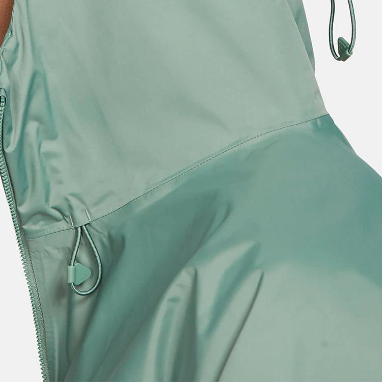 Nike ACG Jackets Green Hooded Moderate