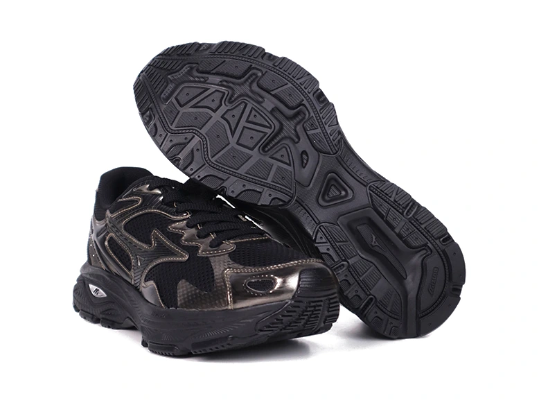 Mizuno Racer S Mesh Black Gold