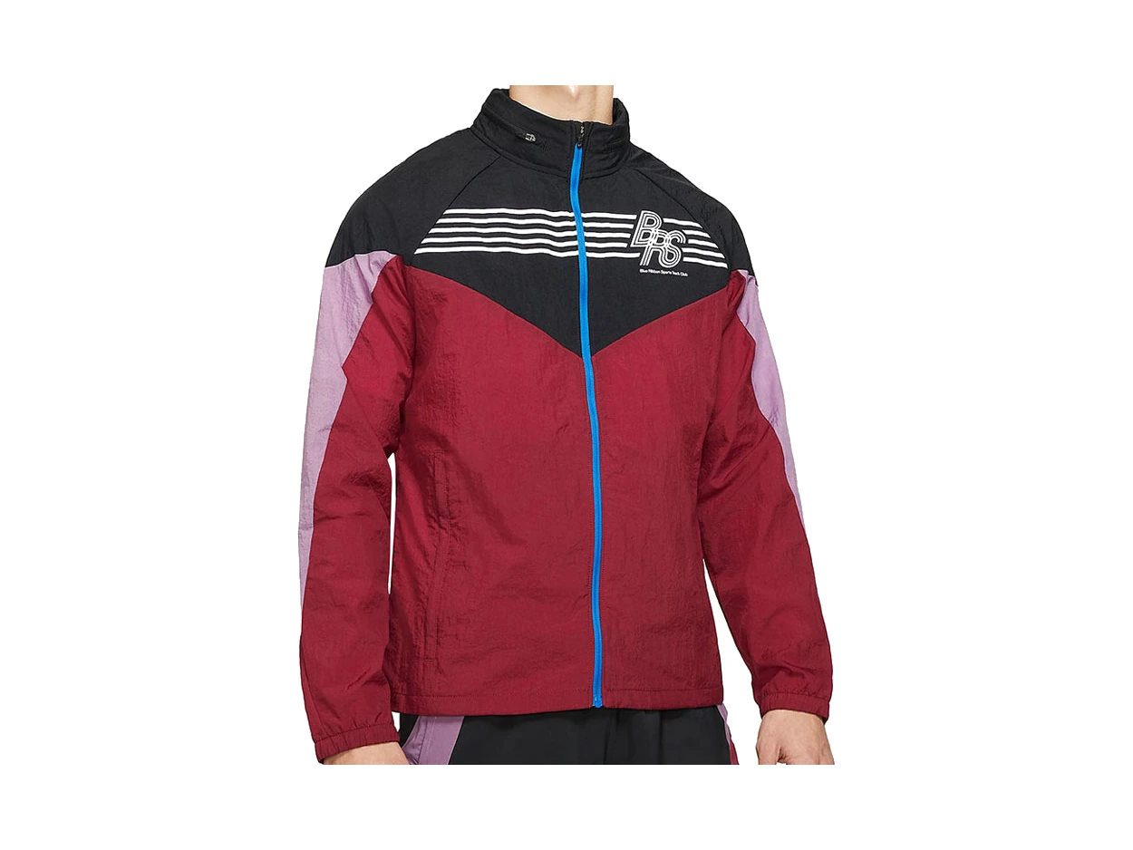 Nike Jackets Red Hooded (Non-detachable)