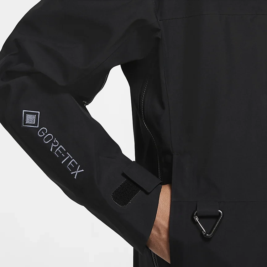 Nike ACG Jackets Black Hooded Moderate